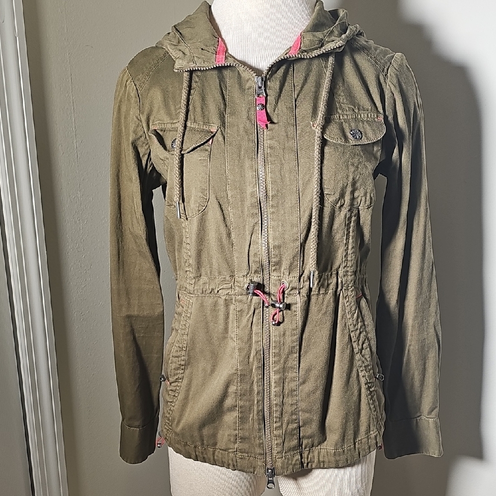 Athleta Khaki Utility Jacket with Pink Accents. Lots Of Pockets And Hood Small